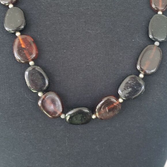 Vingage Brown Beaded 80s Necklace - Picture 2 of 3